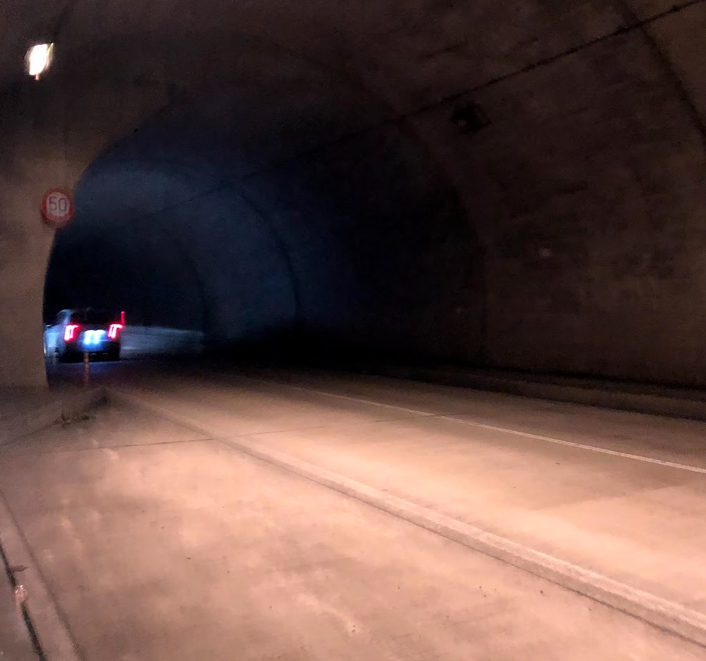 青春18きっぷ　自転車旅行　恐怖のトンネル