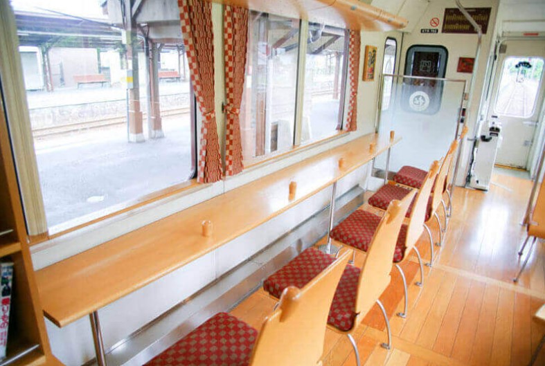 京都丹後鉄道観光列車 カウンター席